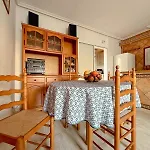 Marino - 2br Retreat W Patio & Swimming Pool Casa de Férias Torrevieja