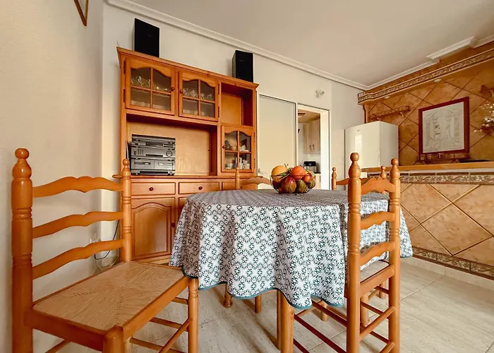 Marino - 2br Retreat W Patio & Swimming Pool Semesterbostad Torrevieja