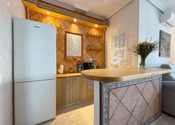 Marino - 2br Retreat W Patio & Swimming Pool Semesterbostad *