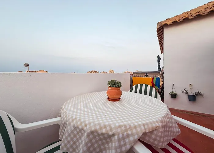 Marino - 2br Retreat W Patio & Swimming Pool Semesterbostad Torrevieja