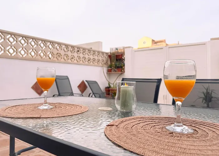 Marino - 2br Retreat W Patio & Swimming Pool Semesterbostad *