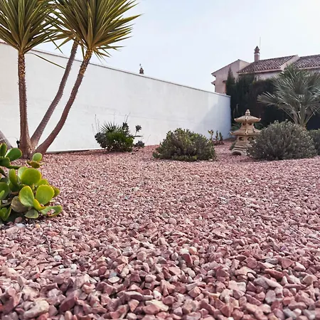 Сasa de vacaciones Marino - 2br Retreat W Patio & Swimming Pool Torrevieja