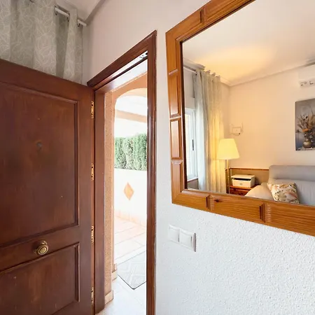 Marino - 2br Retreat W Patio & Swimming Pool Holiday home
