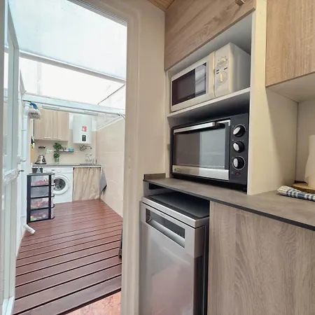 Marino - 2br Retreat W Patio & Swimming Pool بيت للعطل تورّيفيِخا