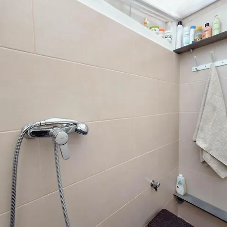 Holiday home Marino - 2br Retreat W Patio & Swimming Pool