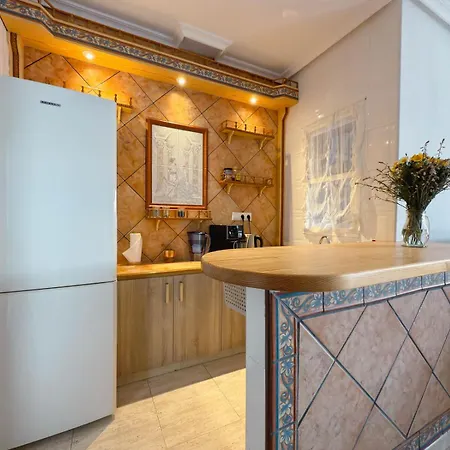 Marino - 2br Retreat W Patio & Swimming Pool بيت للعطل *