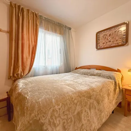 Holiday home Marino - 2br Retreat W Patio & Swimming Pool *