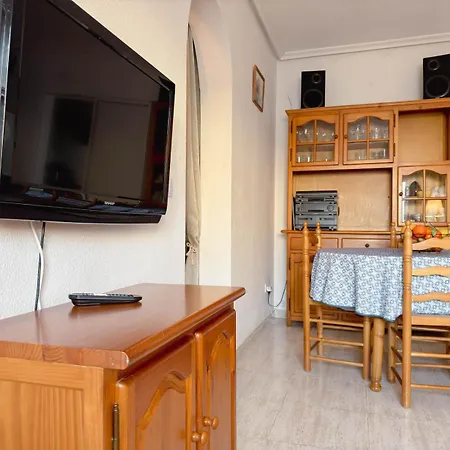 Marino - 2br Retreat W Patio & Swimming Pool * Torrevieja