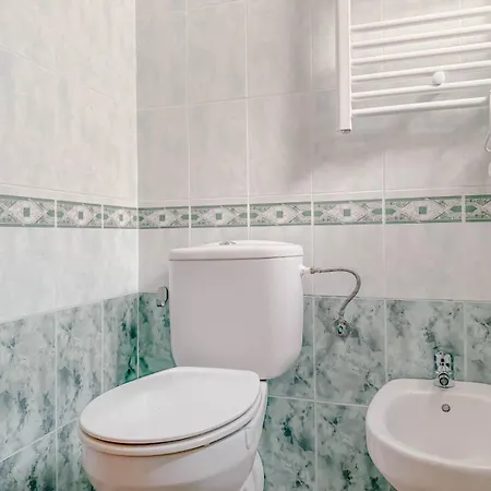 Marino - 2br Retreat W Patio & Swimming Pool Torrevieja