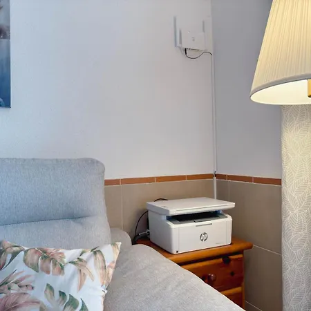 Marino - 2br Retreat W Patio & Swimming Pool Holiday home