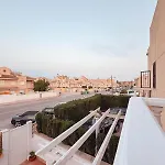 Дом отдыха Marino - 2br Retreat W Patio & Swimming Pool Торевьиа